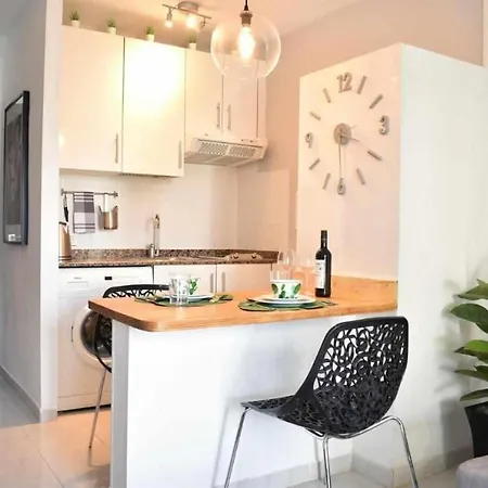 Apartment Holyhome 208